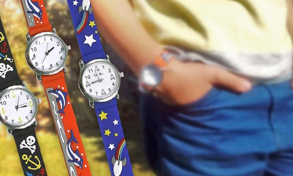 fotka zľavy Darujte vašim deťom fantastické hodinky s hravými motívmi remienkov. Vďaka nim si precvičia zobrazovanie času na ručičkovom ciferníku a získajú parádnu ozdobu ruky.